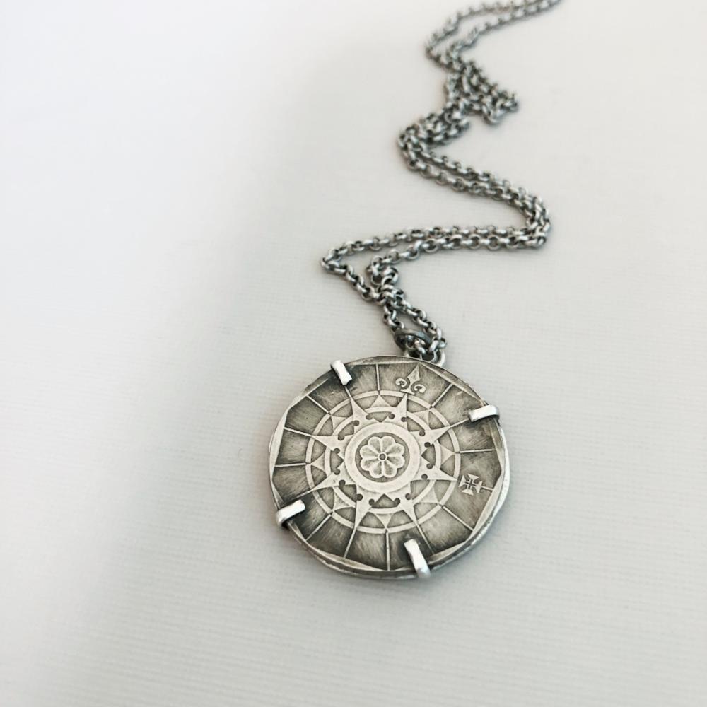 True North Compass coin necklace/portugal coin