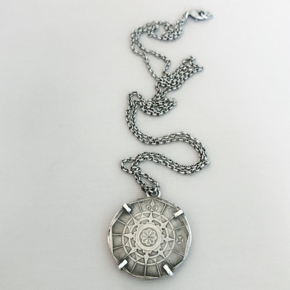 True North Compass coin necklace/portugal coin